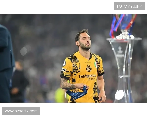 国米队长被妻子怒批！恰尔汗奥卢妻子：忠诚只是利益的面具